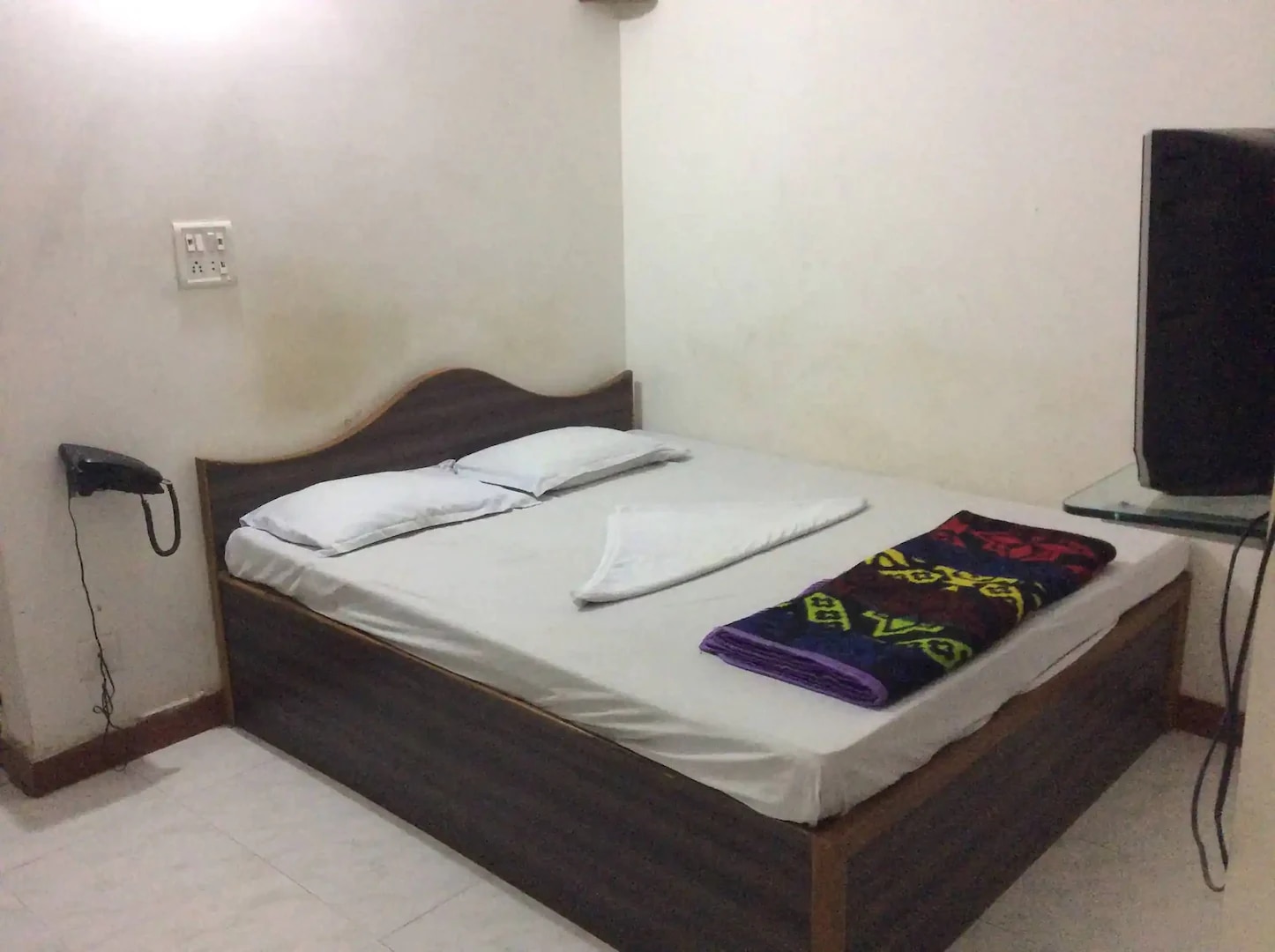 HOTEL GURUKRIPA - Tap to explore photos