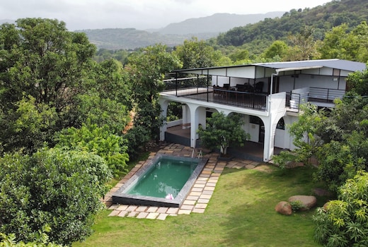 Malama Stay The Mist 4BHK Pawna