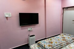 Bliss Bedroom Room 5 Mins from Airport, Nagpur