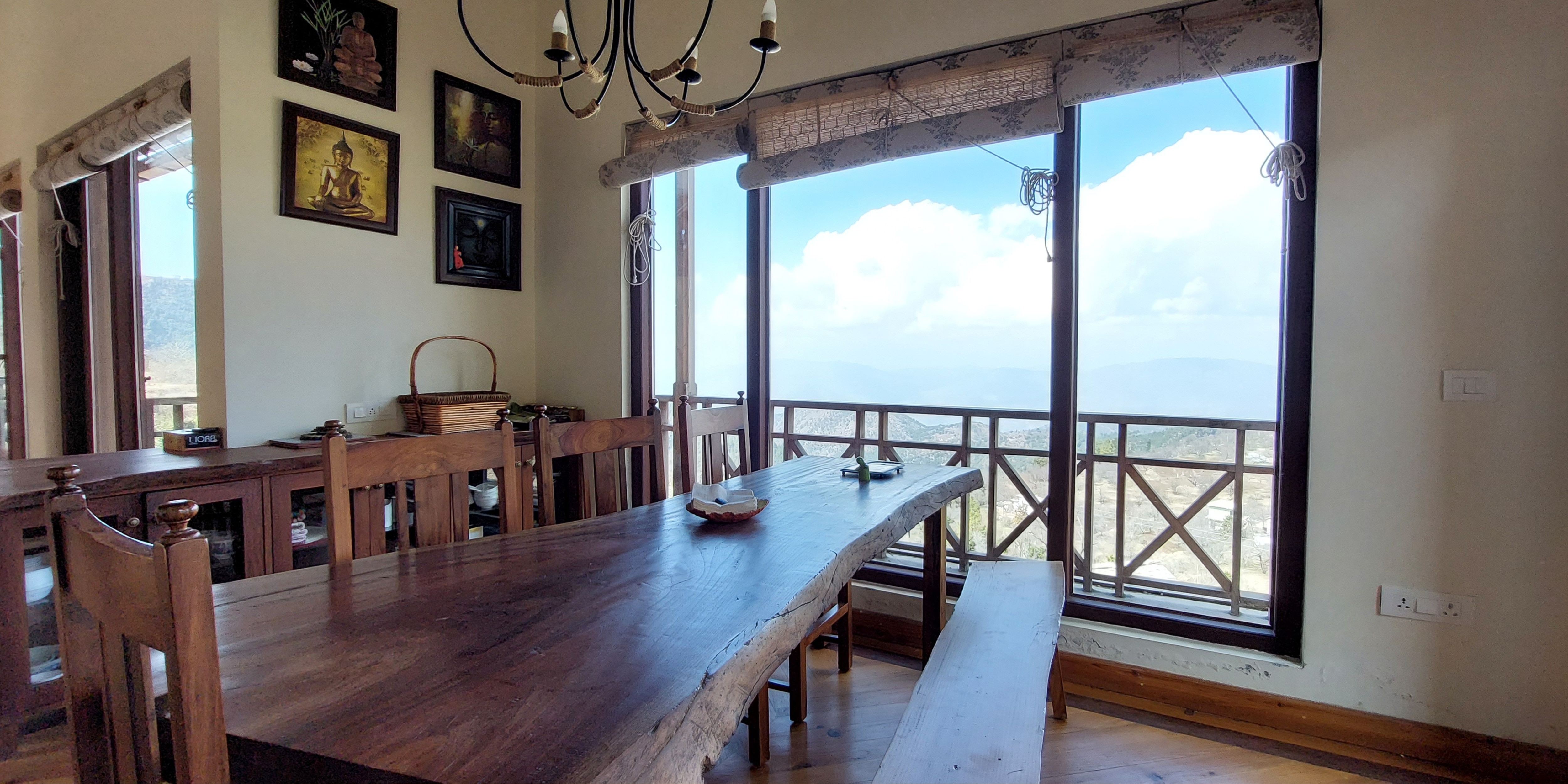Hostie Chirping Chidiya 4BHK Chalet in Hartola near Mukteshwar - Tap to explore photos