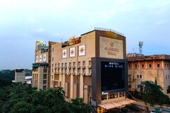 Hotel HighRise Regency(A Unit Of Gurusikh Leisure Paradise LLP), Burhanpur