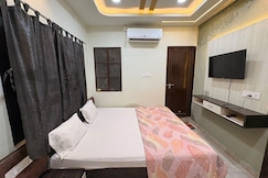 Shivala Grand P Guest House, Varanasi