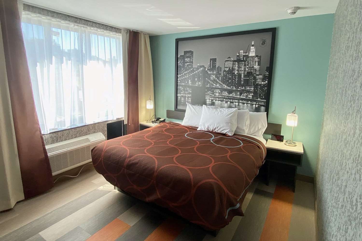 Super 8 by Wyndham Brooklyn Williamsburg - Tap to explore photos