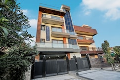 Townhouse Xanthe, Bulandshahr
