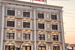 Elegance Regency, Khanna