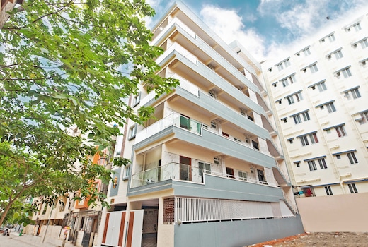 Compact Meenakshi Apartment by ANI living Spaces