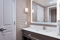 Homewood Suites by Hilton Teaneck Glenpointe, Bergen