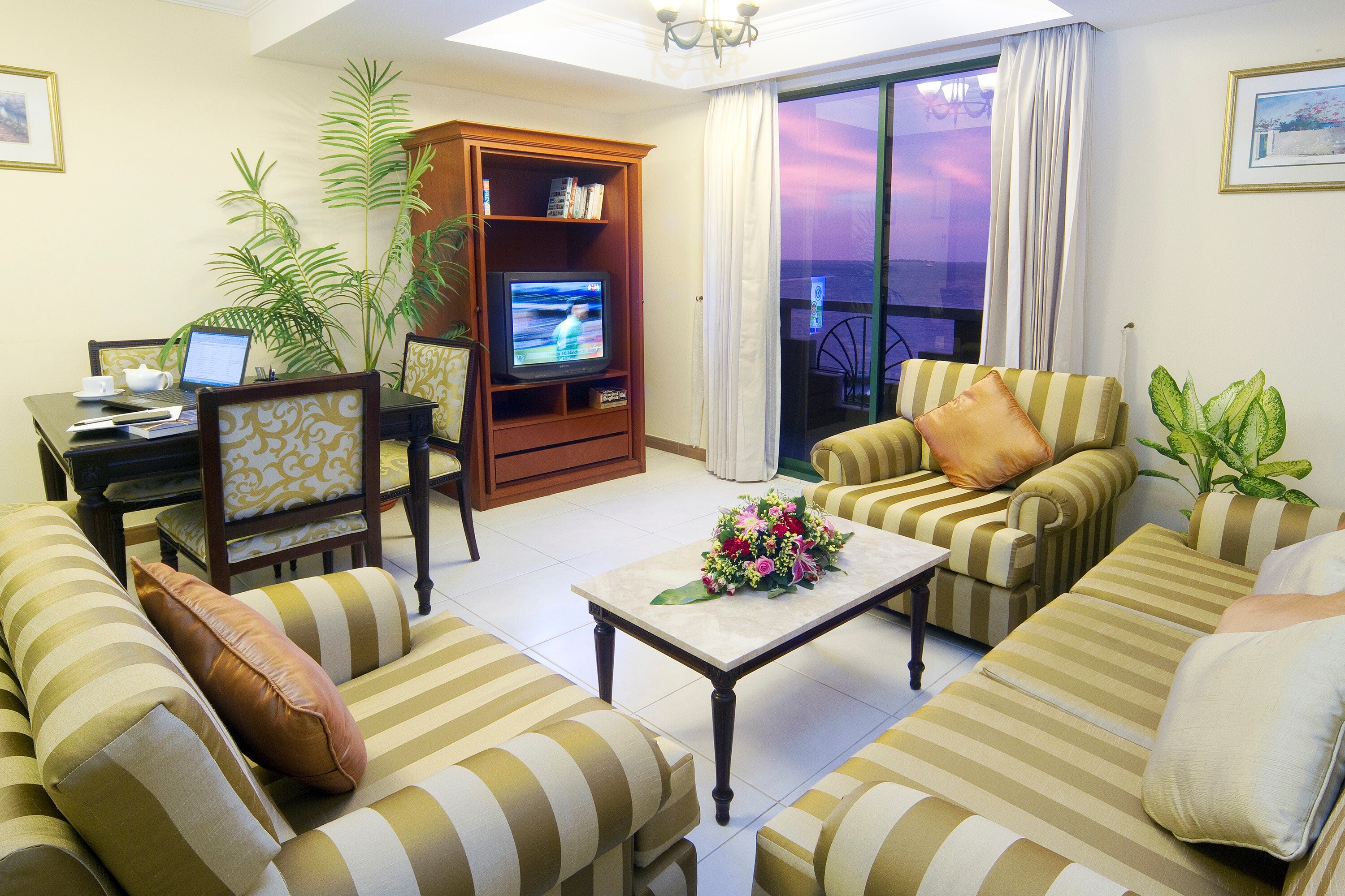 Mookai Hotel Male Maldives Get Flat Inr 896 Off - 