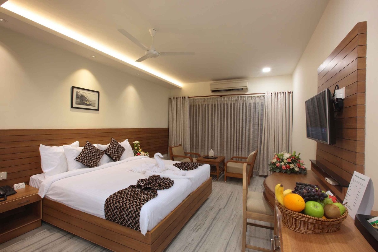 Hotel Anjali Park - Tap to explore photos