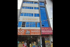 Hotel O by OYO NANDI GRAND INN, Mysore