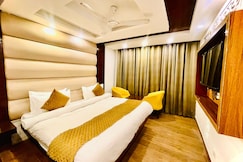 Hotel Roshie Mall Road Mussoorie Near Picture Palace, Mussoorie