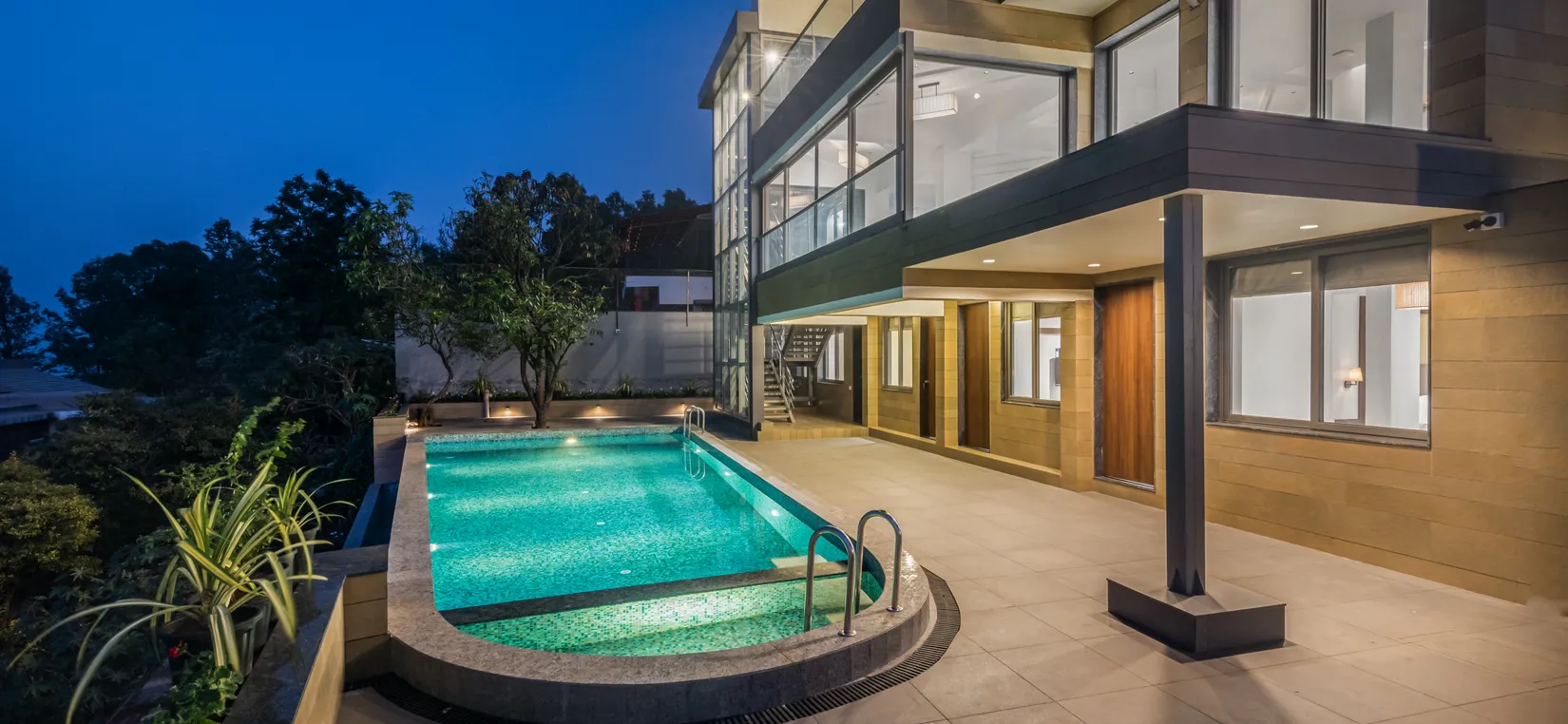 SaffronStays Mountain Rizz