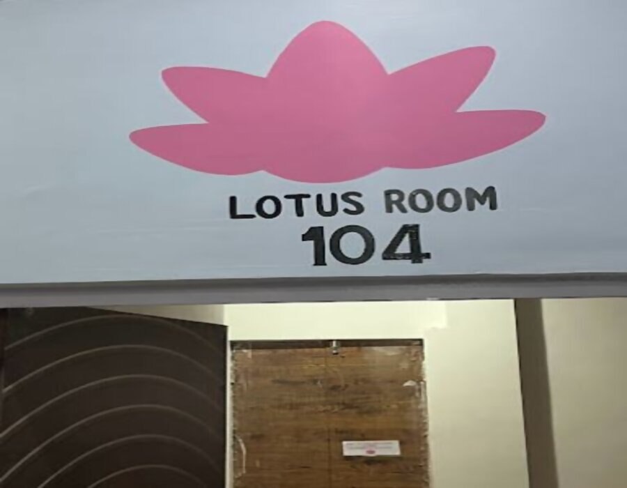 Lotus Paying Guest House - Tap to explore photos