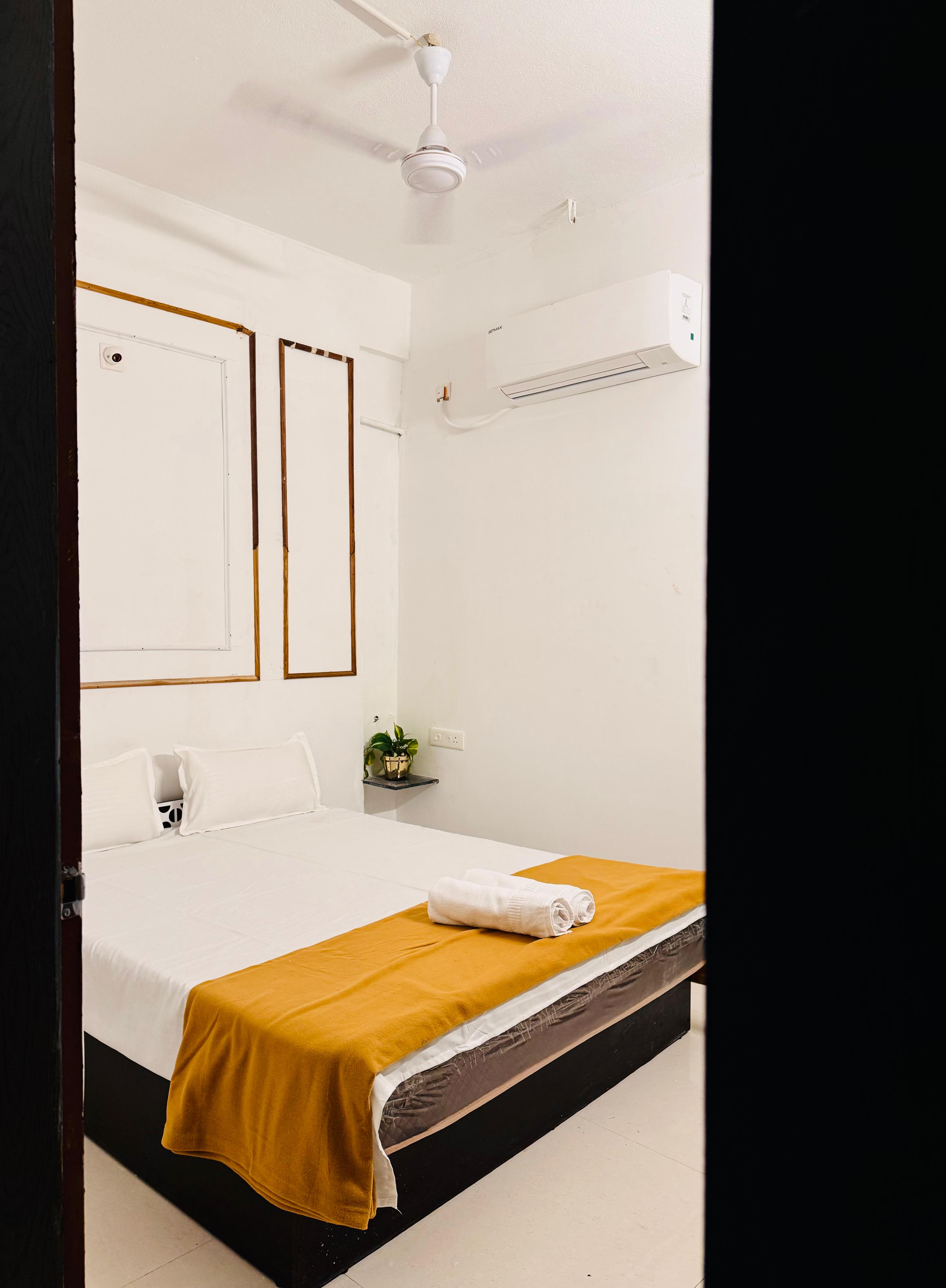 SNR CLOUD9 HOTELS - Tap to explore photos