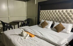 Deluxe Rooms With Balcony