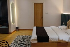 Hotel Prakash, Basti