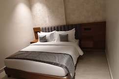 PAVULURI HOTELS, Tirupati