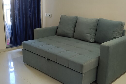 1 bhk in Thane west near Railway station