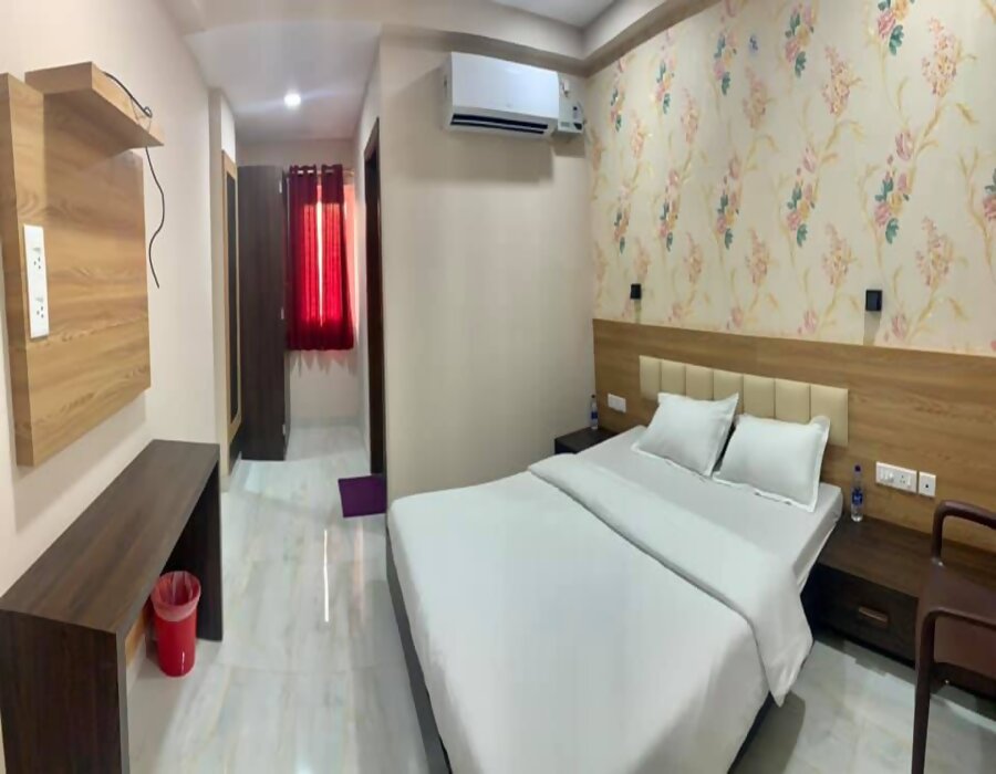 Royal Orchids Banquets & Suites - Tap to explore photos