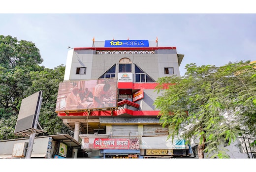 FabExpress Sai Lodging I - Nr. Nashik Railway Station