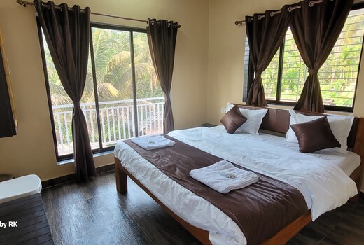 Dakshin Kashi Home stay -Harihareshwar