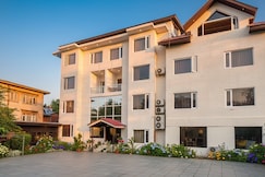 Hotel Golden Bees Spa & Gym, Srinagar