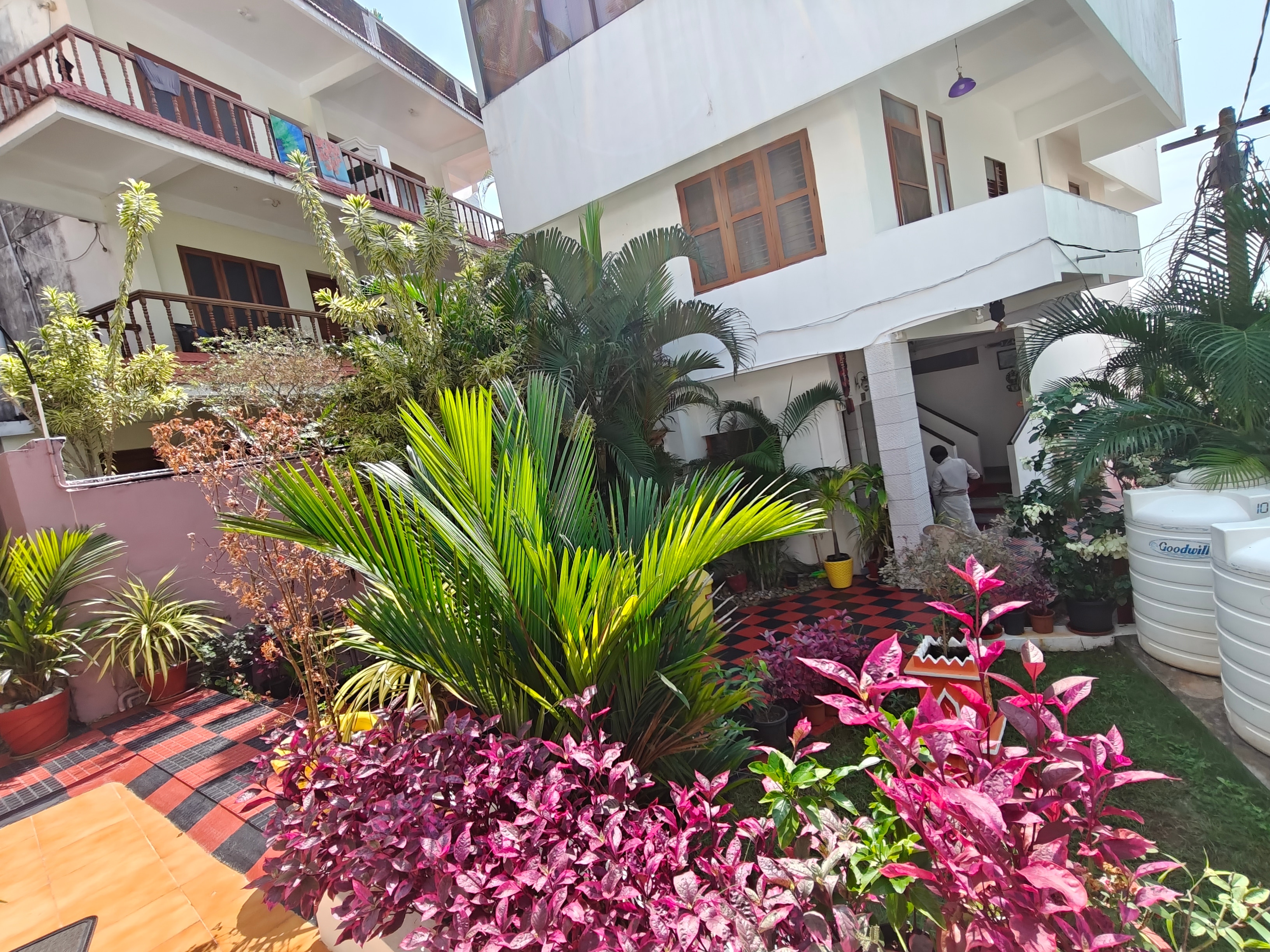 Hotel Thiruvathira - Tap to explore photos