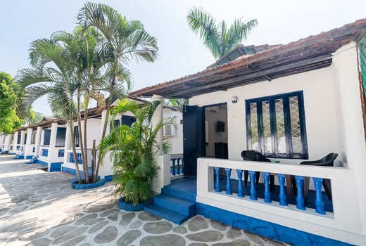 Santorini Cabins by Palette Homes | Cottages | Pool | MountainView|Lonavala