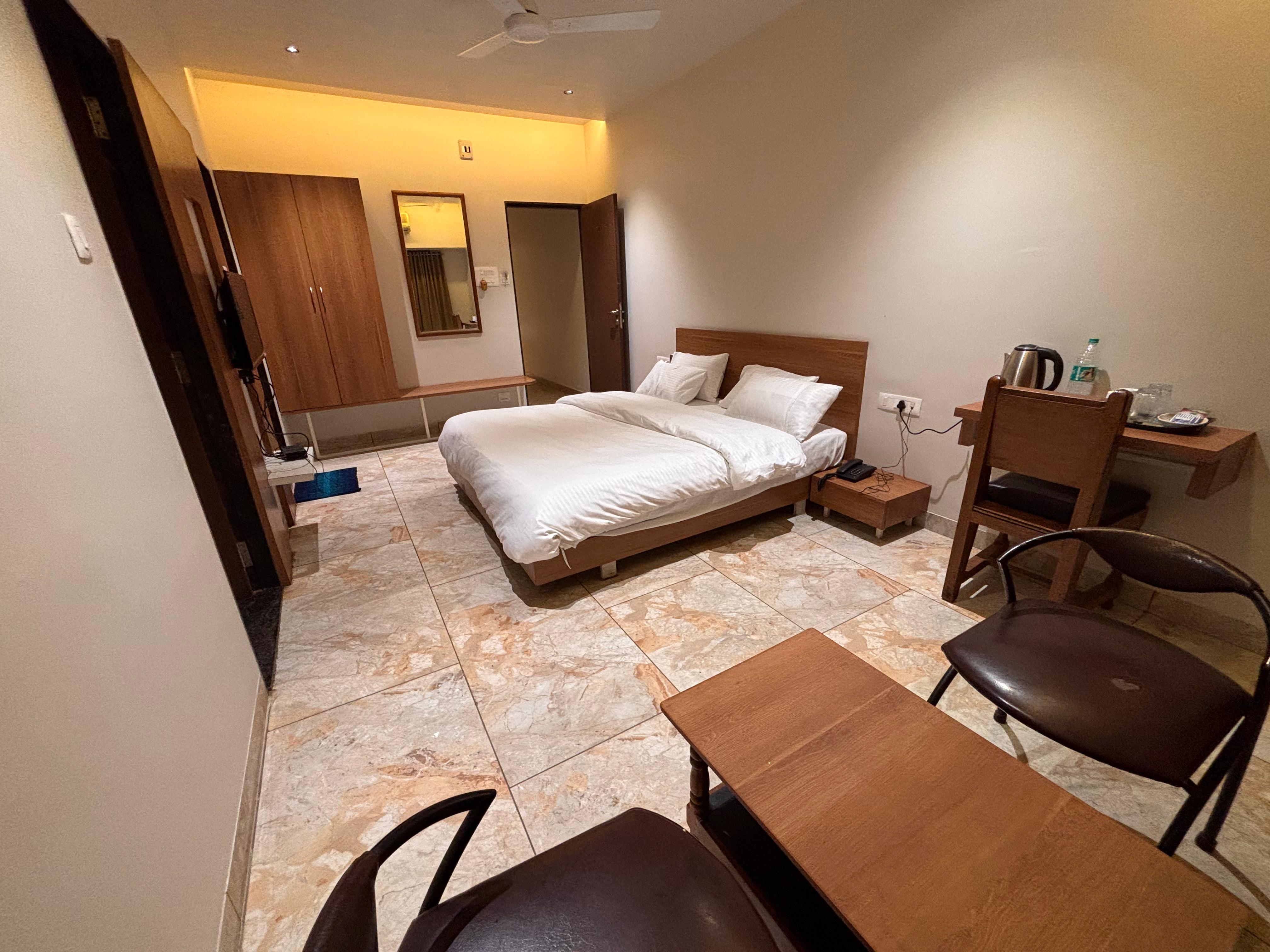 Murli Manohar Residency - Tap to explore photos