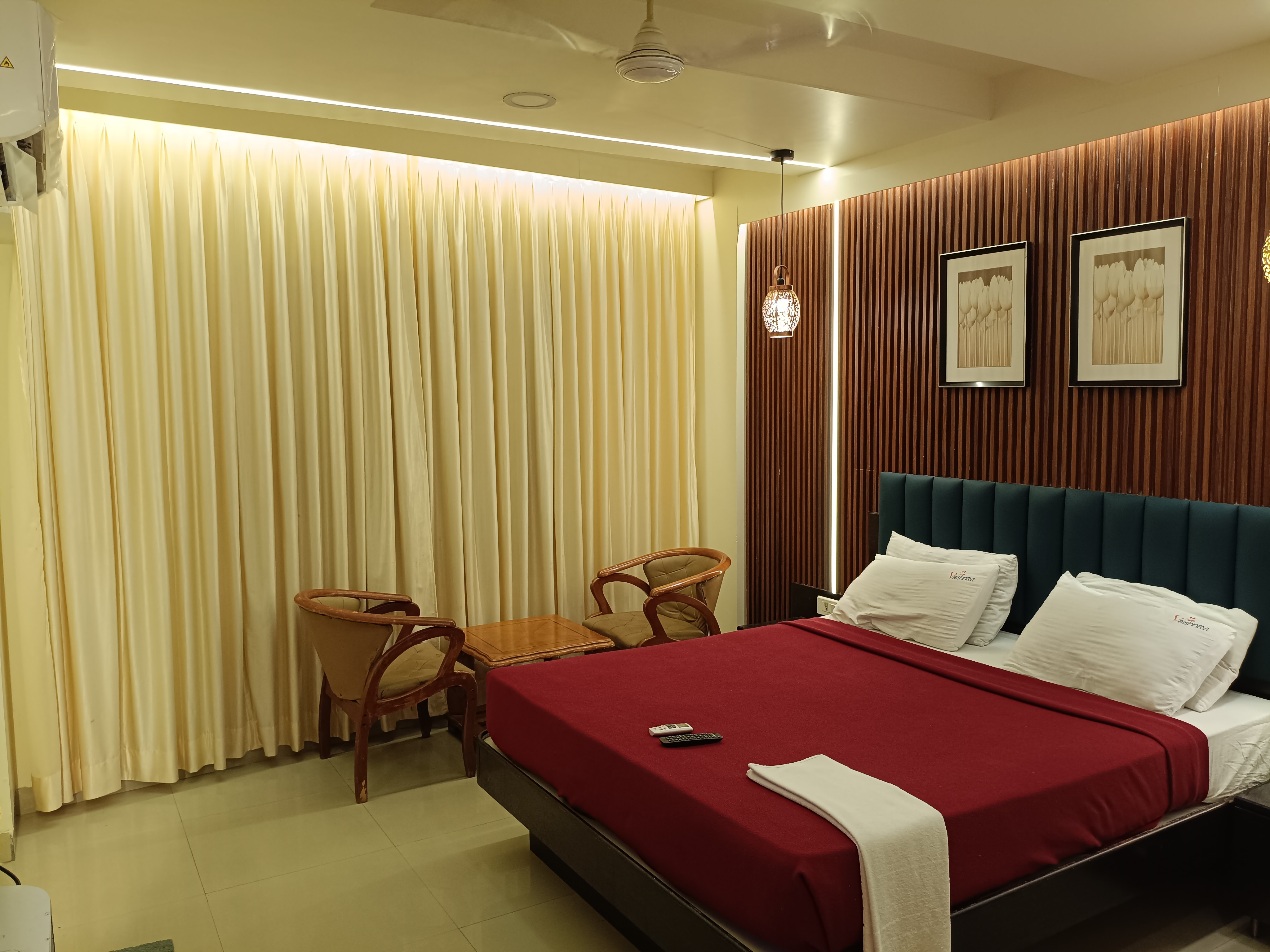 Hotel Vaishnavi 5