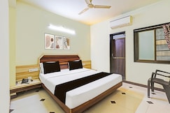 Hotel O Royal Season, Rajkot