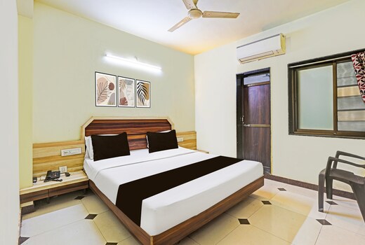 Hotel O Royal Season