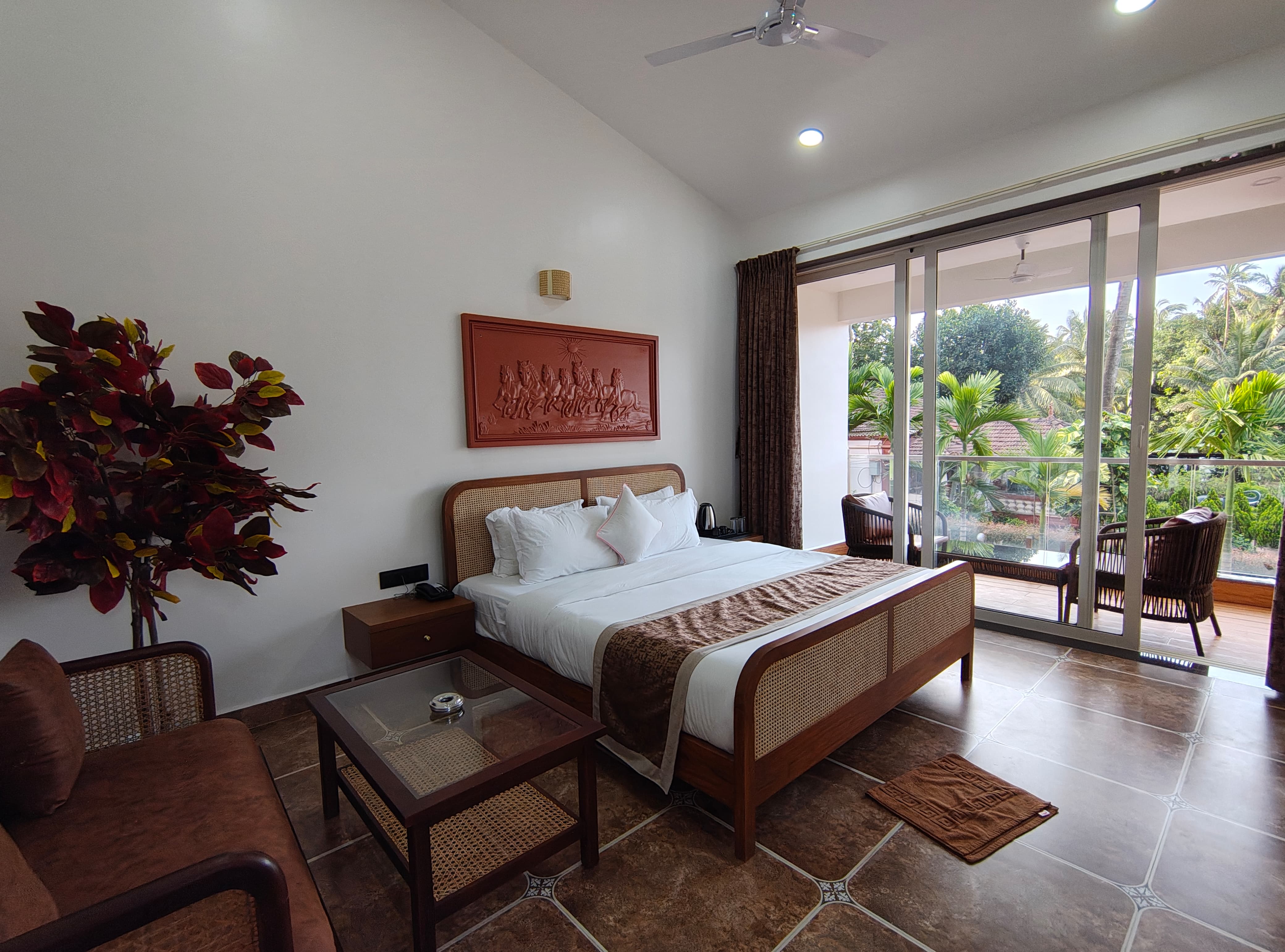 Shrikrishna Luxury 4BHK Villa with Private Pool and Bathtub, Goa