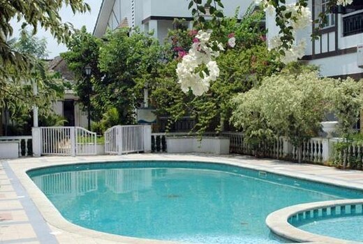 Alcove Serviced Apartments Ramapuram Chesterfields Chennai Inr 510 Off 8 5 0 0 Apartment Price Address Reviews