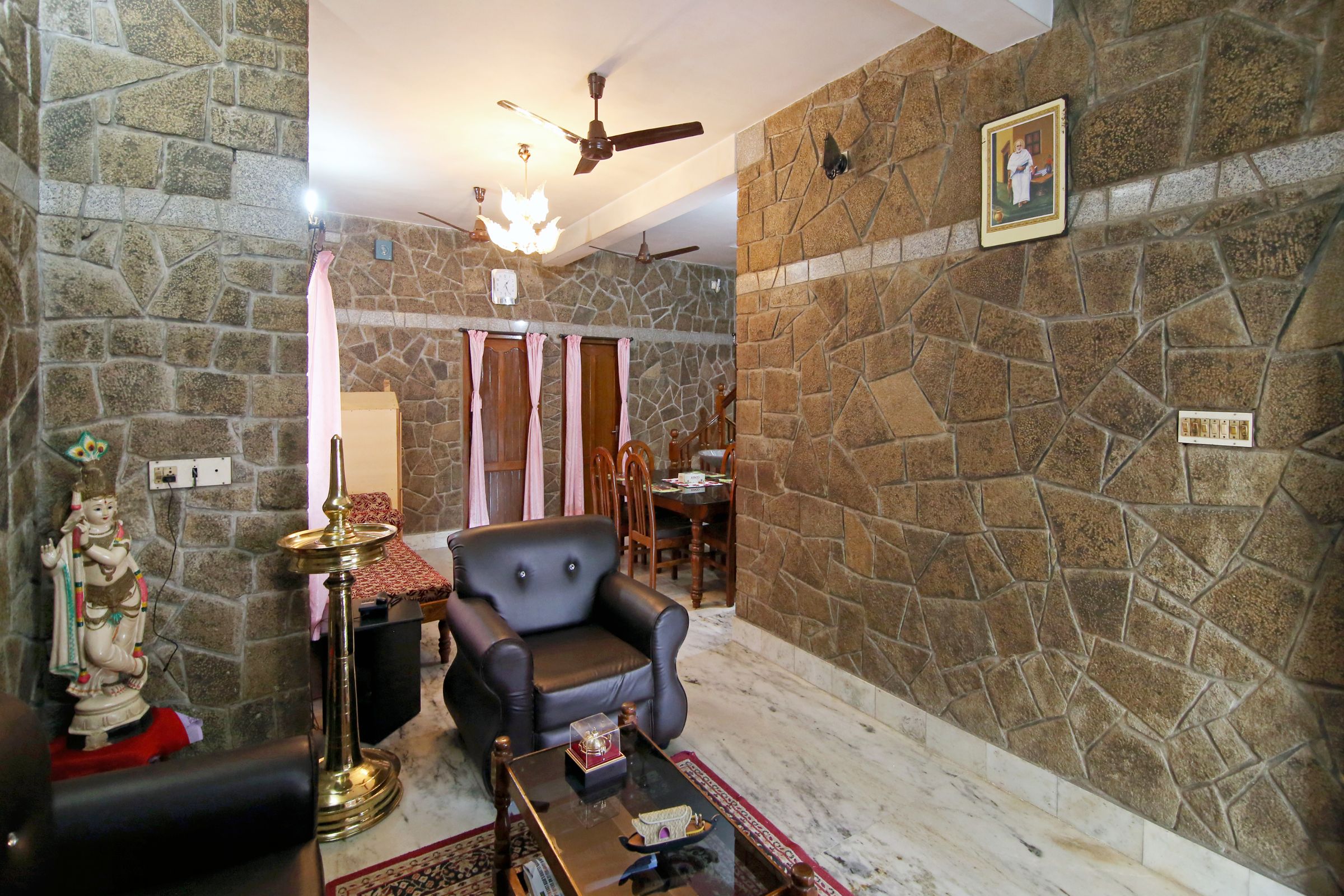 Somashree Homestay - Tap to explore photos