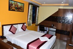 AR grand, Rajgir