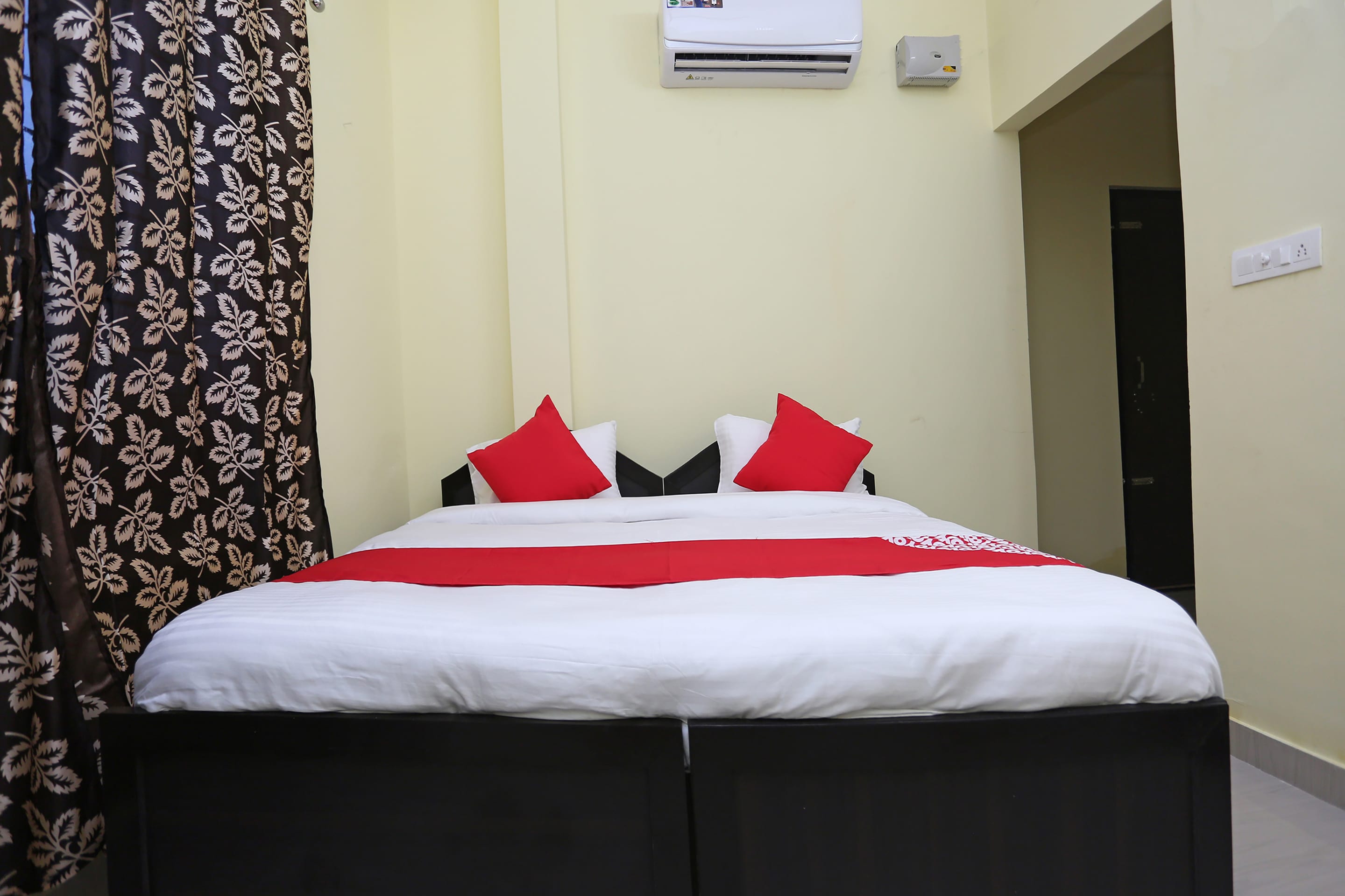Hotel O Tapasya Palace - Tap to explore photos