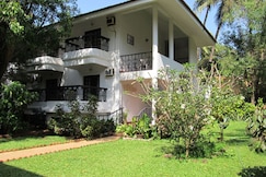 Vila Goesa Beach Resort (A Beach Touching Property ), Goa