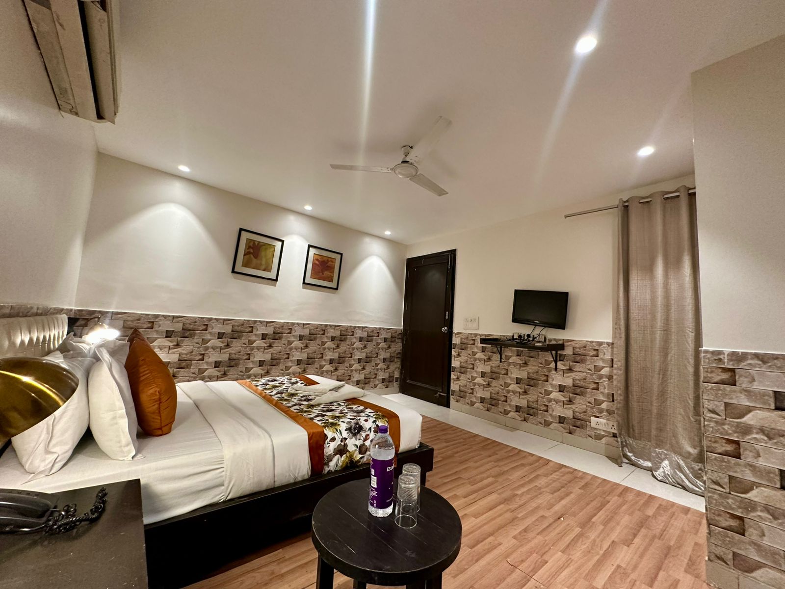 Hotel Grand Arcasia Saket- Near PVR Anupam - Tap to explore photos