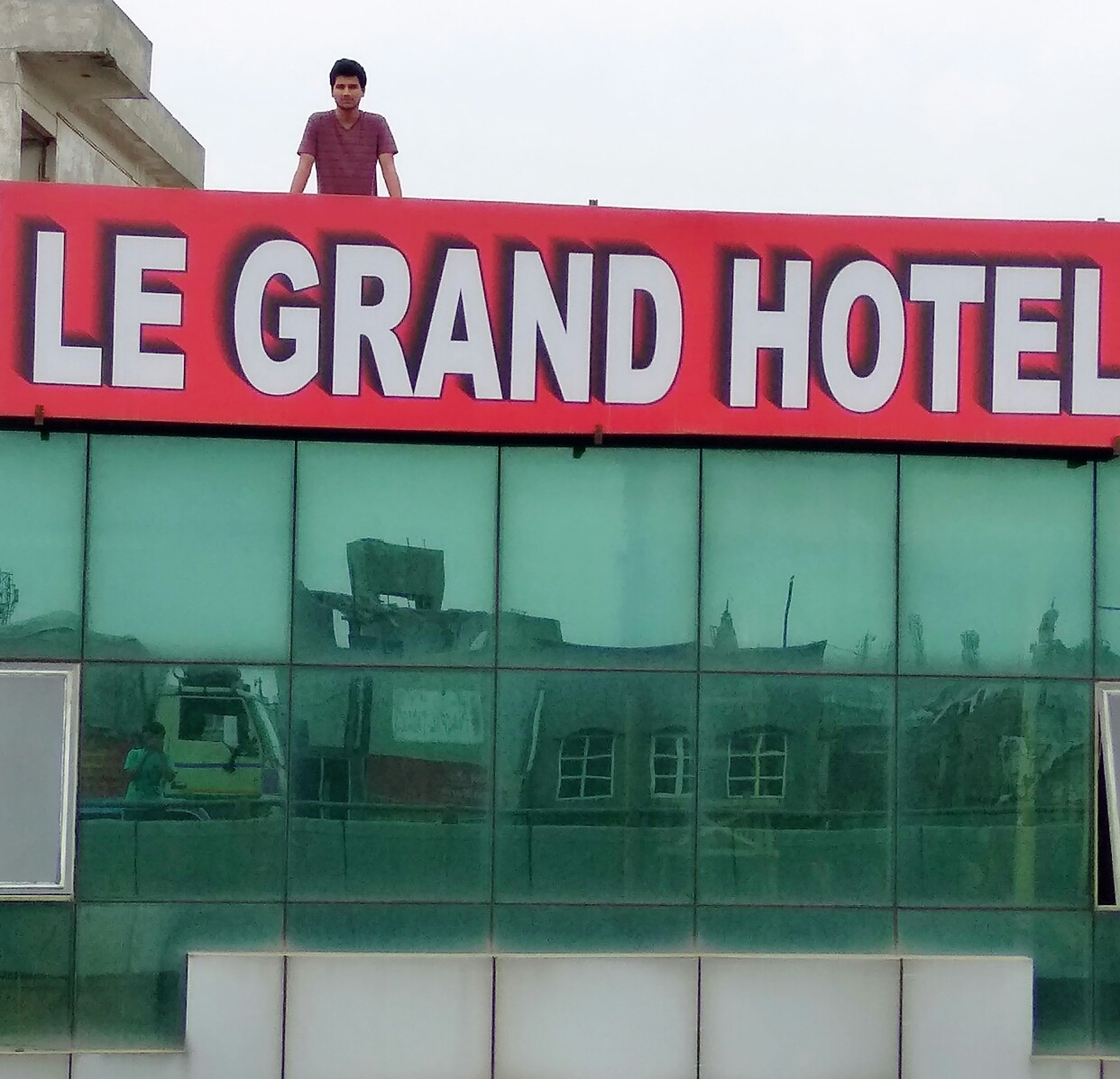 Le Grand Hotel Panipat - Tap to explore photos