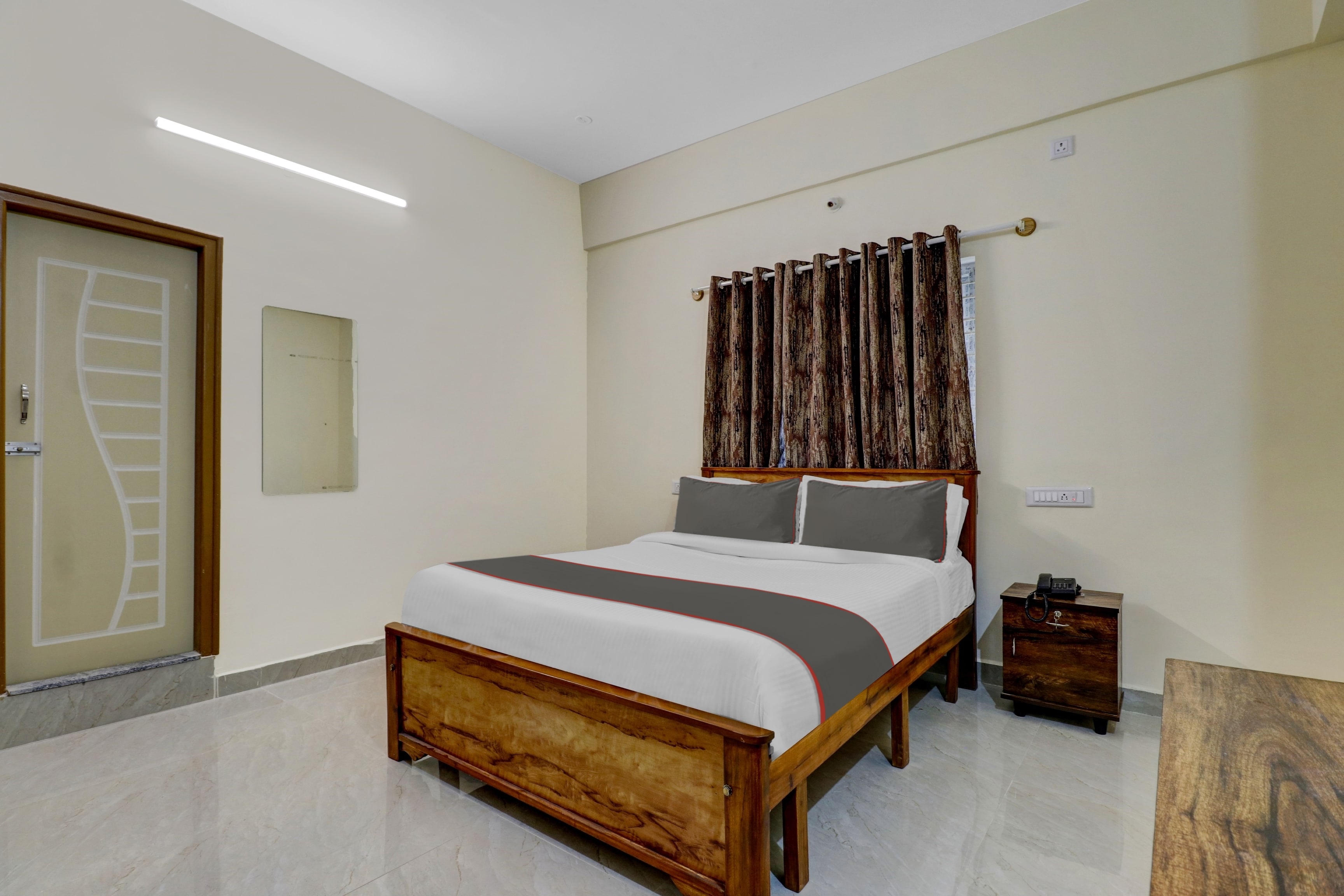 Hotel O Manyata Palace - Tap to explore photos