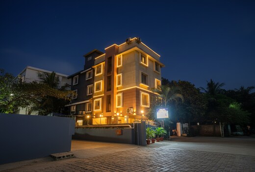 FabExpress The Corporate Hub - Nr. Balewadi highstreet.