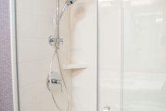 Hampton Inn & Suites by Hilton Laval, Montreal