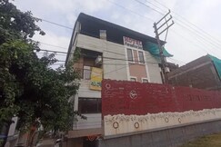 FabHotel Paradise Inn, Indore