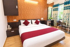 Majestic Hotel, Kolhapur