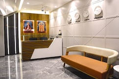 Samarth Lodge ( Samarth Inn), Ahmednagar