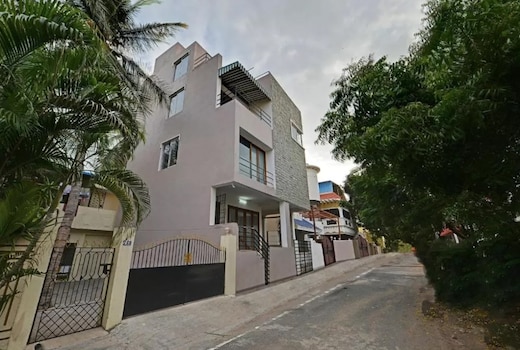 Disha Inn Service Apartment