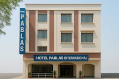 Hotel Pablas International (Near Metro), Delhi