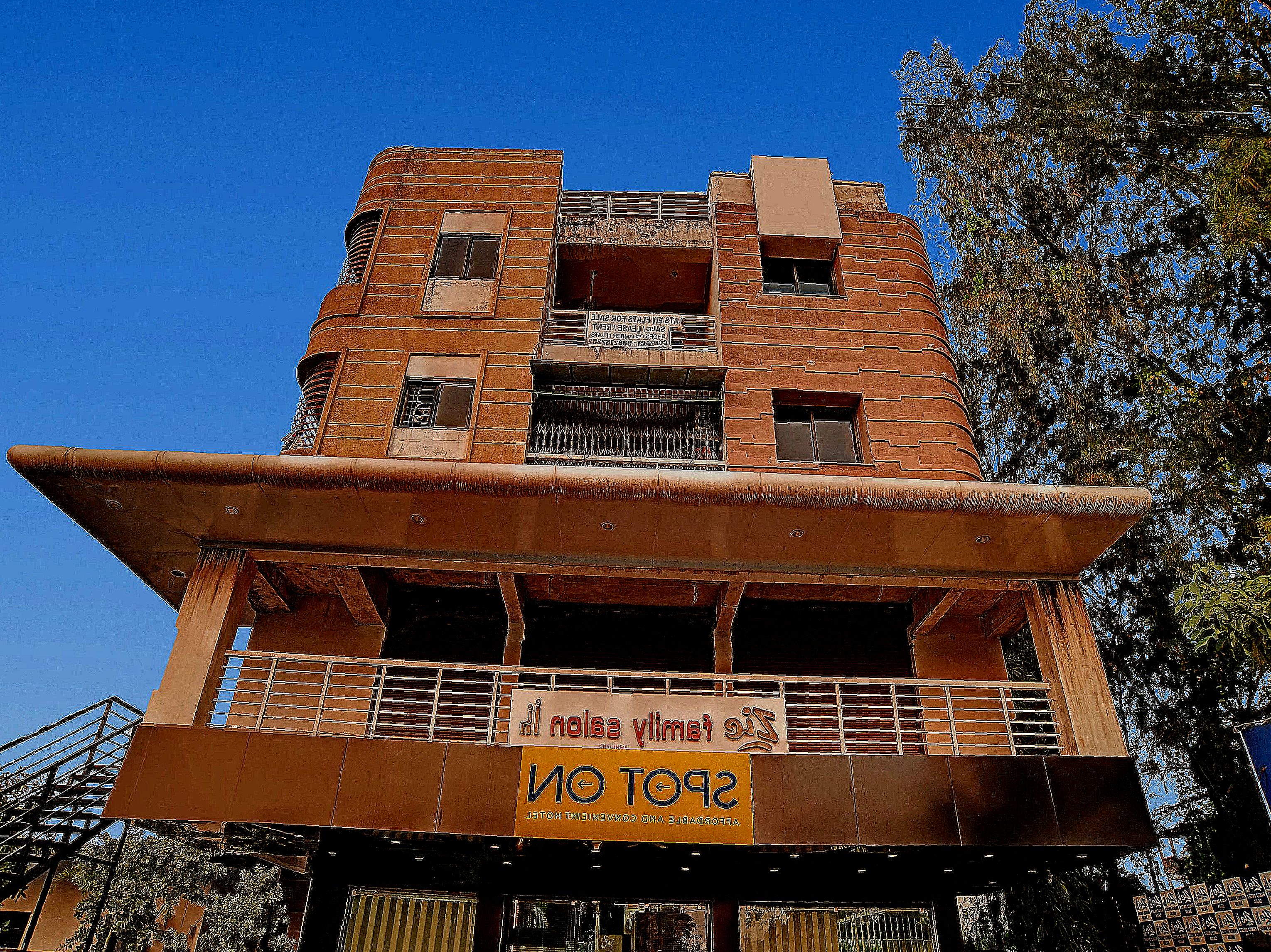 Hotel O Trinity Inn - Tap to explore photos