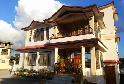 Pine Hill Home Stay